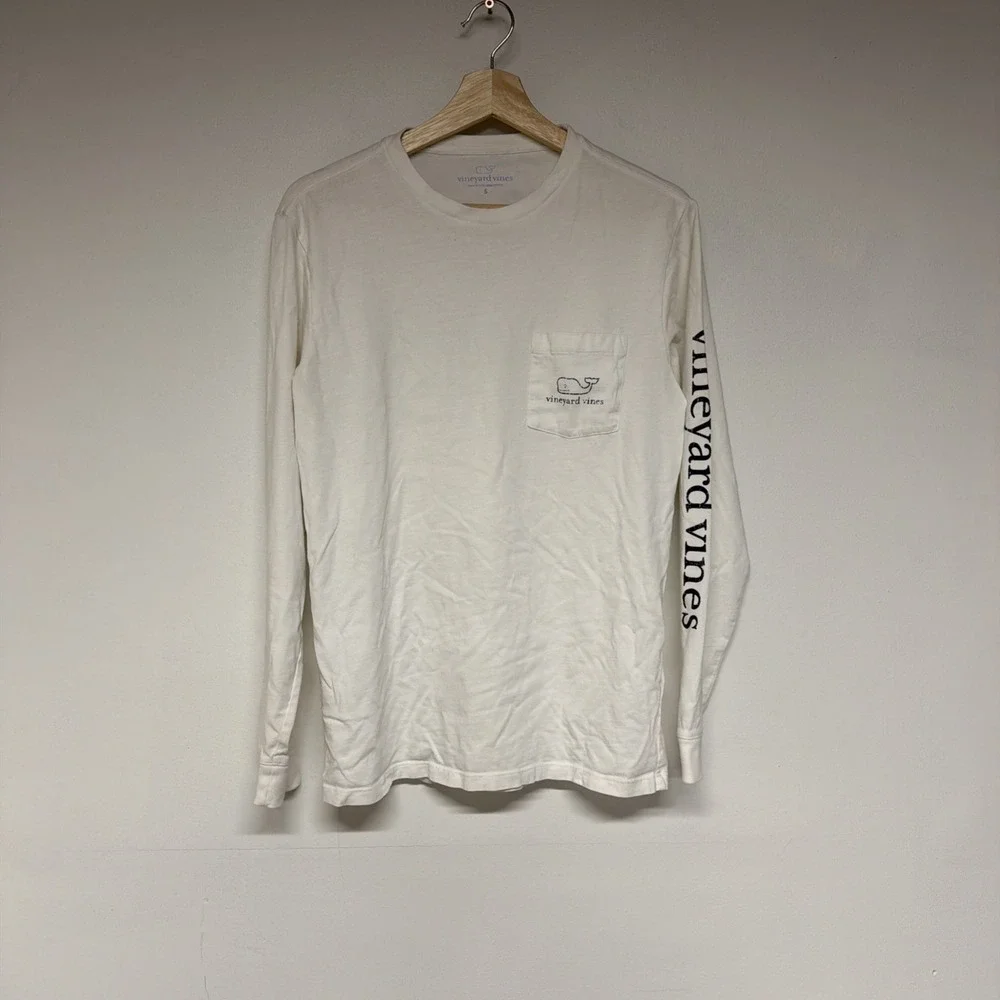 Vineyard Vines T-shirt Size S Mens Vintage Whale Long Sleeve Pocket White
